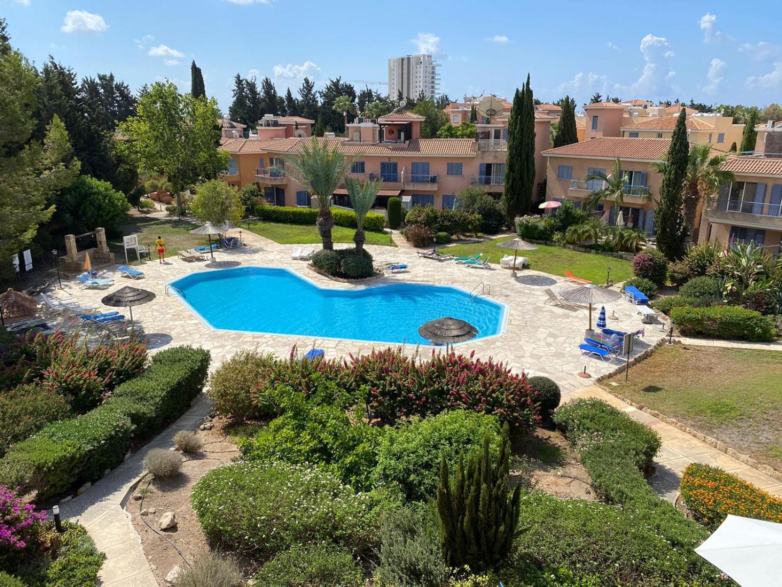 Award-Winning 3-Bedroom Apartment Near Beach Paphos Extérieur photo