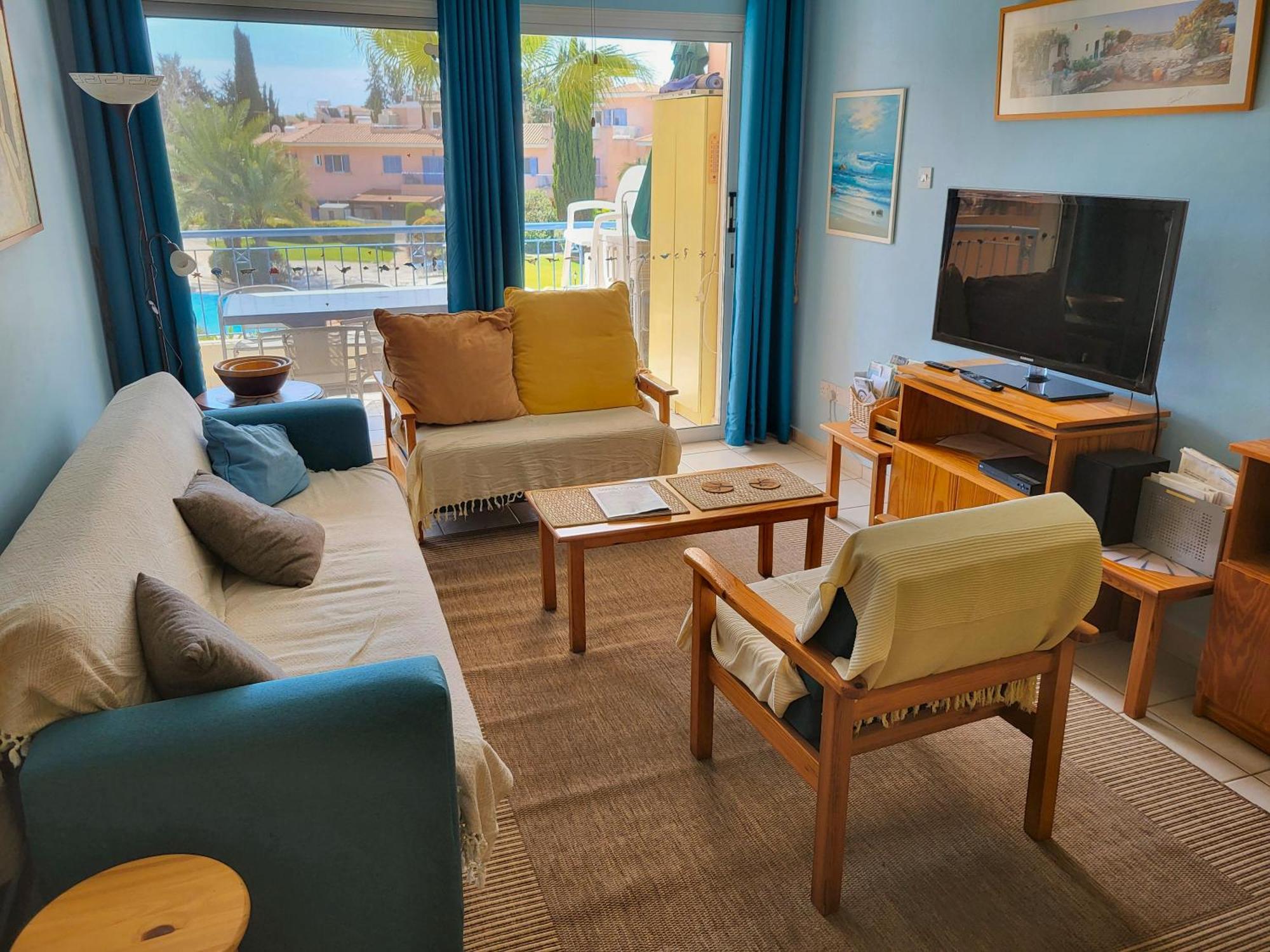 Award-Winning 3-Bedroom Apartment Near Beach Paphos Extérieur photo